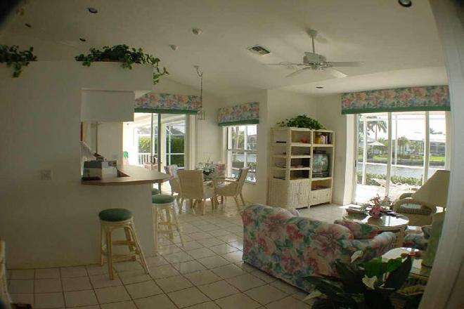 Muster Luxus Villa mit Pool Marco Island / Florida :  Wohnzimmer 