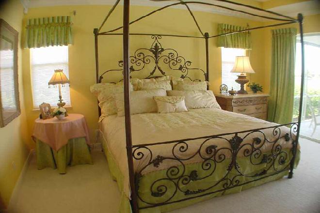 6 Zimmer Muster Villa Marco Island / Florida :  Schlafbereich 